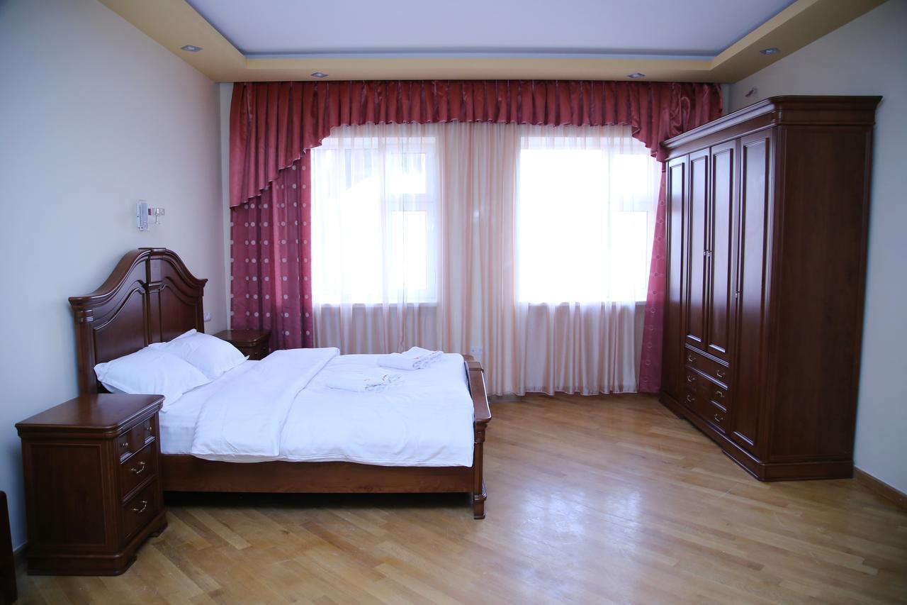 Hotel For You Jerevan Eksteriør billede
