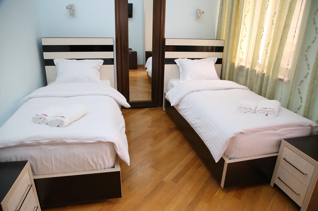 Hotel For You Jerevan Eksteriør billede