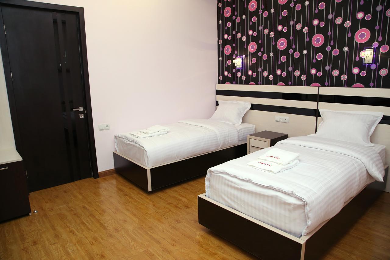 Hotel For You Jerevan Eksteriør billede
