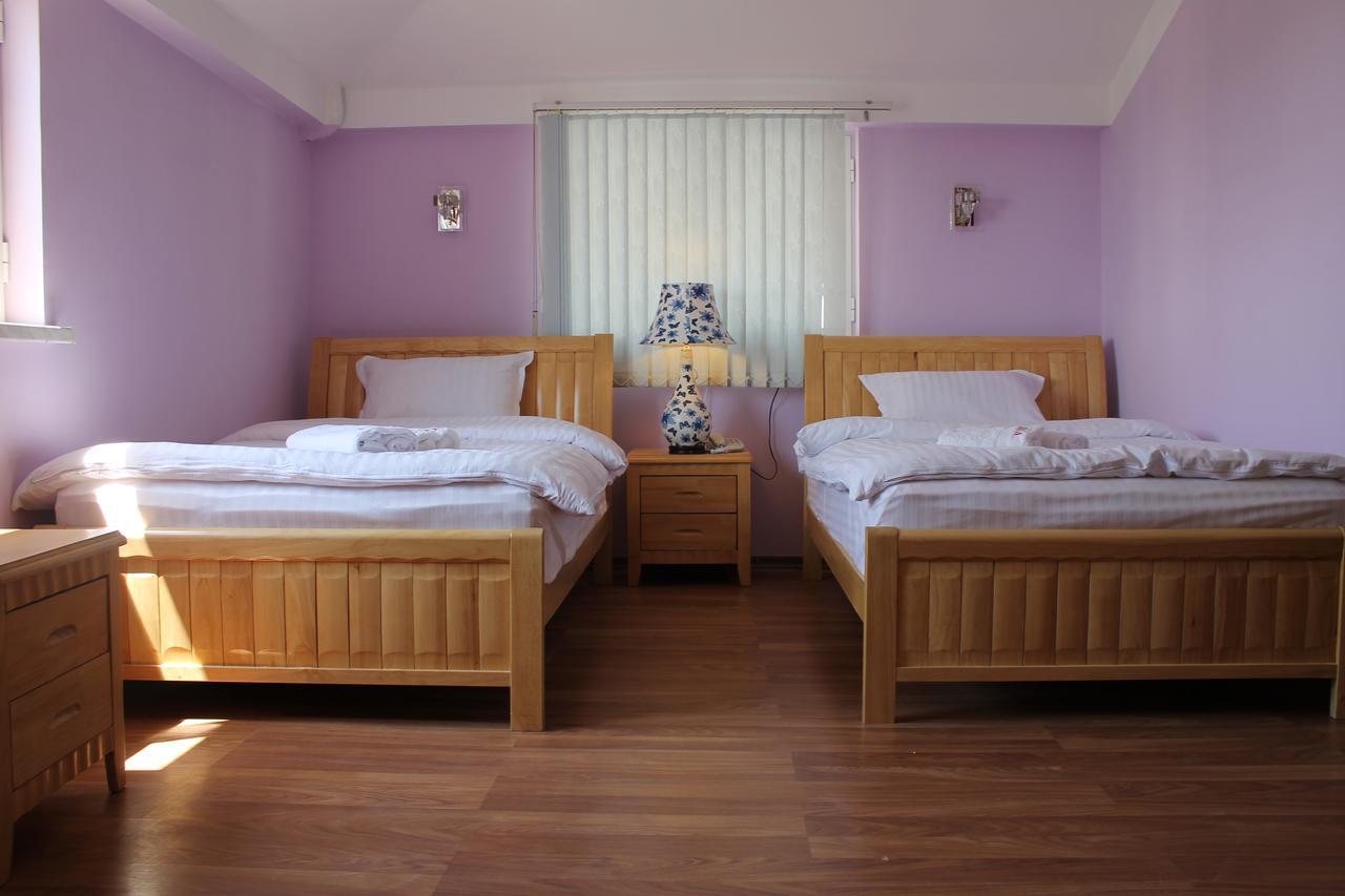 Hotel For You Jerevan Eksteriør billede